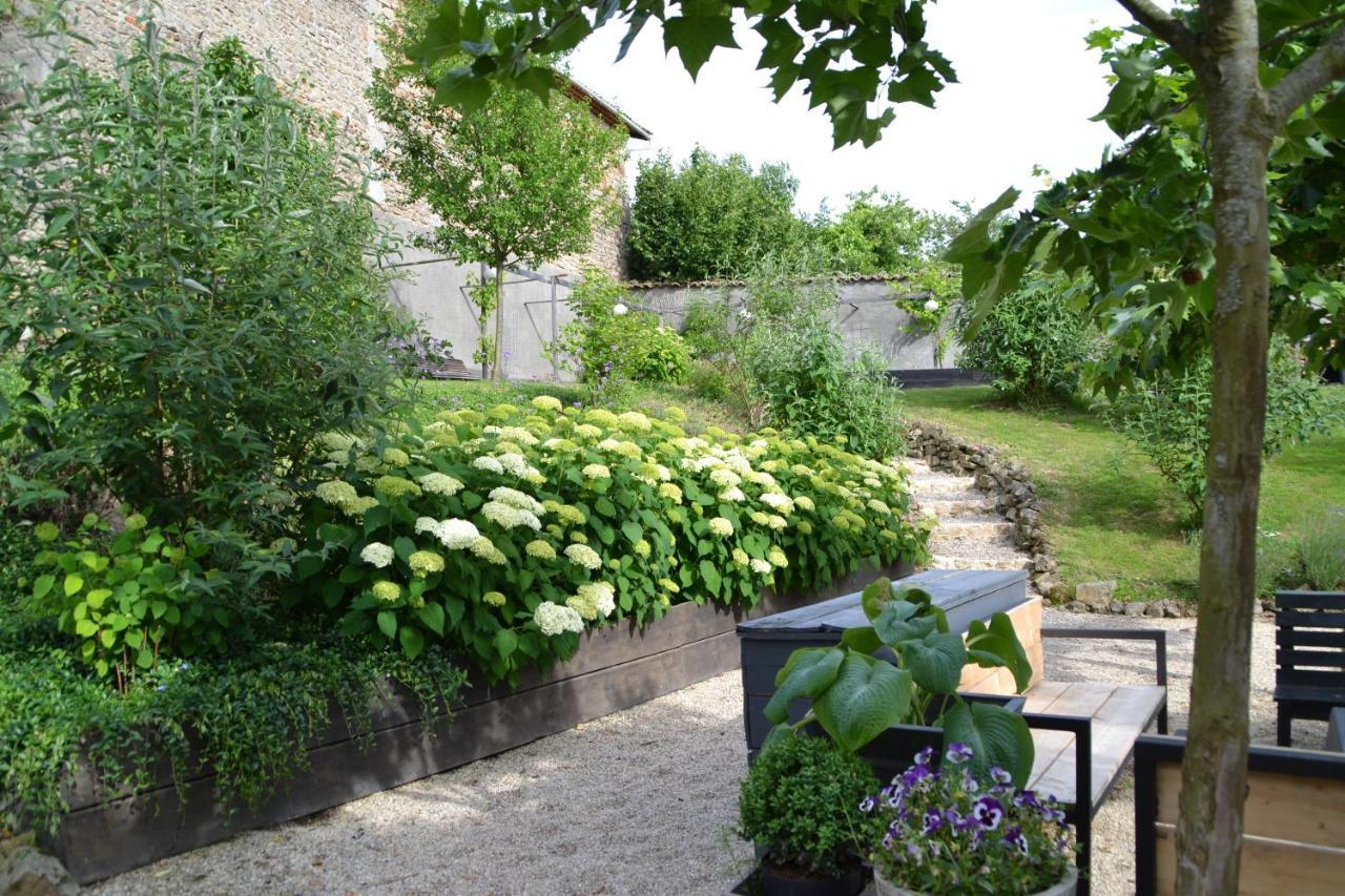 Bed and Breakfast La Paresse En Douce Tours-Sur-Meymont Zewnętrze zdjęcie